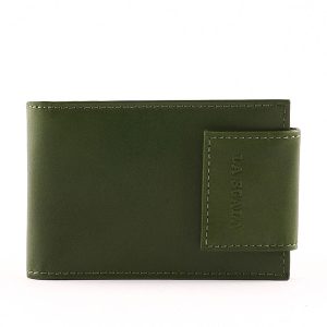 Minőségi bőrből készült fekvő tipusú La Scala márkás, exkluzív bőr kártyatartó, hozzá illő, stílusos díszdobozos kivitelben.