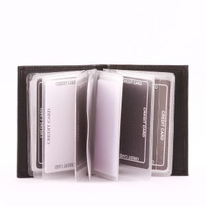 Minőségi puha bőrből készült exkluzív Massimo márkájú, fekete színű bőr kártyatartó. Nagy választékban, kedvező áron kínálatunkból.