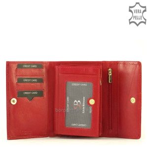 Kívül fényes elegáns bőrből, belül színében harmonizáló puha minőségi nappa bőrből készült valódi bőr női pénztárca. Díszdobozban!