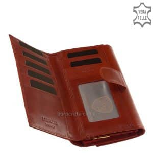 Elegáns kivitelű, nagy méretű női bőr pénztárca minőségi bőrből színvonalas munkával elkészítve, fedelében dekoratív márkajelzéssel.