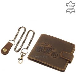 GREEN DEED márkájú, barna színű, hagyományos bőrből készült, praktikus, férfi bőr pénztárca motor mintával, láncos tartozékkal, díszdobozban.