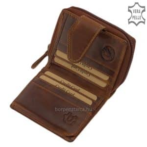 Sajátos megjelenésű, kissé koptatott jellegű, barna színű valódi bőrből készült minőségi női bőr pénztárca. Divatos megjelenésű női modell.