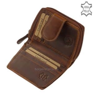 Kedves megjelenésű, sportosan kis méretű, valódi bőr női pénztárca, natúr barna színben GreenDeed márkajelzéssel. Díszdobozban!