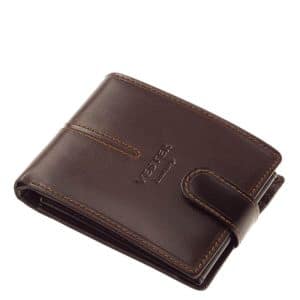 Minőségi felületi design-nal díszített valódi bőr férfi pénztárca, mely elegáns varrással és bőrbe nyomott csíkkal és VESTER logóval készült.