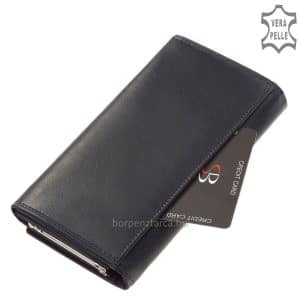 Kívül magas fényű bőrből, belül azonos színű puha nappa bőrből készült, márkás, nagyméretű női bőr pénztárca, aranyszínű fém kellékekkel.