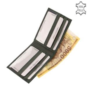Puha kidolgozású, finom tapintású valódi bőrből készült, praktikus használatot biztosító bőr kártyatartó. Több színben is kapható.