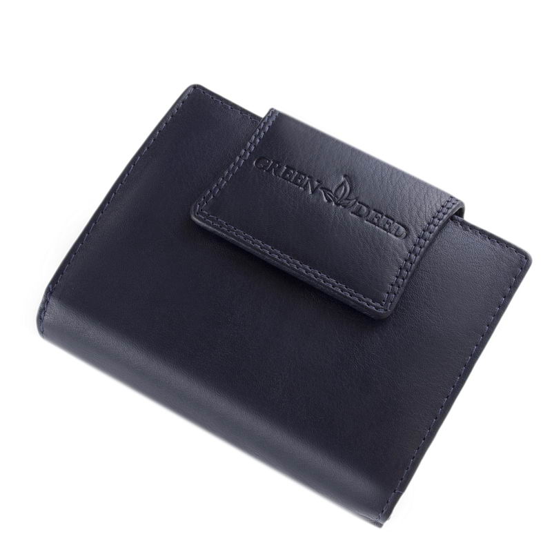 Közkedvelt és divatos női bőr pénztárca fazonunk, ezúttal a márkás GreenDeed termékcsaládból valódi bőrből gyártva. Természetes tapintású.