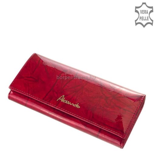 A gyönyörű piros színű női lakk bőr pénztárca nagy méretű fedelén az Alessandro márkanév igényes fém logós díszítésével. Díszdobozban.