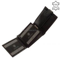 Elegáns felületi dizájnnal készített, valódi bőr férfi pénztárca, mely egyediségét a dekoratív dísztűzéstől kapja, igen divatos darab.