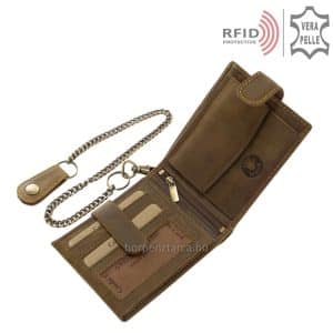 Valódi bőrből készült GreenDeed márkájú minőségi férfi bőr pénztárca, melynek egyedi fedelén egy aprólékos kidolgozású motoros minta látható.