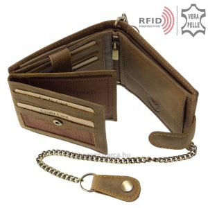 Valódi bőrből készült GreenDeed márkájú minőségi férfi bőr pénztárca, melynek egyedi fedelén egy aprólékos kidolgozású motoros minta látható.