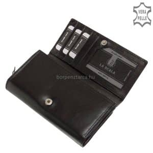 Női bőr pénztárca valódi, minőségi bőrből gyártva mely modell fedelének széleit különleges dupla soros dísztűzés teszi mutatóssá.