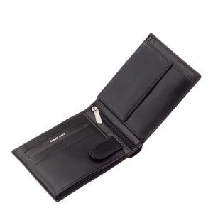 Klasszikus fekete színű külsővel rendelkező férfi bőr pénztárca, praktikus elrendezés jegyében igazi bőr felhasználásával készítjük.