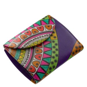 Puha valódi bőrből készült, fiatalos színekkel megtervezett egyedi mintás női bőr pénztárca a minőségi Gultieri termékcsaládtól.