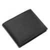 Fekete színben készült, klasszikus kialakítású igazán elegáns, minőségi férfi bőr pénztárca valódi bőrből, külső átkapcsolós modell.