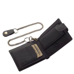 Minőségi pajzsos motoros férfi bőr pénztárca, melynek barna illetve fekete elején egy egyedi minta és a GreenDeed márka logója látható.