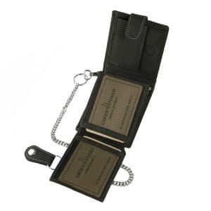 Valódi bőr pénztárca motor mintával fekete színben, a modell külsejét patentos átkapcsoló zárja le, kiváló minőségben készült motoros termék.