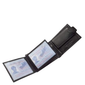 Chioco márkájú valódi bőr felhasználásával készült, klasszikus fazonú férfi pénztárca fekete színben, amelynek külseje szolidan elegáns.