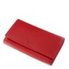 Chioco márkás valódi bőr felhasználásával gyártott nagy méretű és egyben divatos női pénztárca. A pénztárca fekete és piros színben kapható.