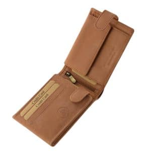 Sportos stílusú , divatos megjelenésű barna színű valódi bőr felhasználásával készült férfi pénztárca, igazán praktikus belső kialakítással.