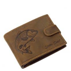 Strapabíró GREEN DEED márkás, natúr karakterű, minőségi valódi marha bőr felhasználásával készült barna színű horgász pénztárca.