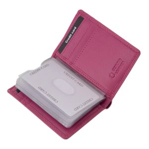 Álló kivitelű, puha nappa bőrből készült bőr kártyatartó LA SCALA márkás praktikus méretű termékünk. Nézze meg kínálatunkat!