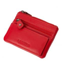 Közepes méretű praktikus bőr kulcstartó, puha valódi nappa bőrből készítve minőségi La Scala márkajelzéssel piros színben.