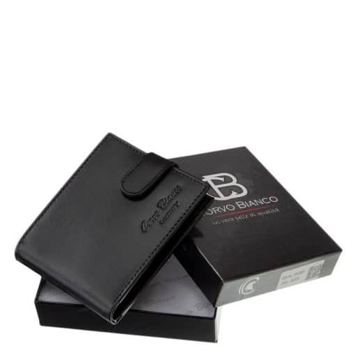Minőségi bőr pénztárca, mely a Corvo Bianco márkacsalád elegáns fekete színű férfi vásárlóink részére tervezett díszdobozos modellje.