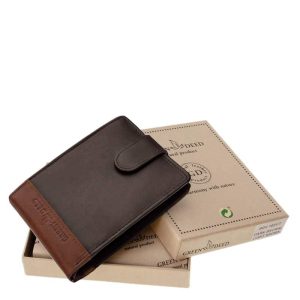 Férfi vásárlóink számára kialakított sportosan elegáns, GreenDeed márkás minőségi bőr pénztárca, praktikus belsővel, díszdobozos kiadásban.