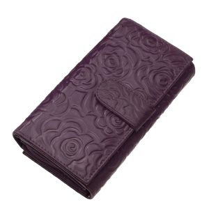 Nagyméretű, jól kihasználható női pénztárca valódi bőr alapanyagból legyártva, felületét díszes virág mintás motívum teszi egyedivé.