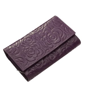 Finom tapintású precíz munkával készült női bőr divat pénztárca rózsa mintás külsővel, nagy méretű modell, tökéletesen illik a női táskához.