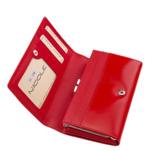 Prémium minőségű, elegáns fényű bőrből készült piros női divat bőr pénztárca, melynek fedelét a Nicole márka letisztult logója díszíti.