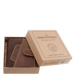 Igazán egyedi külsővel rendelkező, sportos kialakítású álló kártyatartó, valódi bőr alapanyagból, díszdobozos kivitelben a GreenDeed-től.