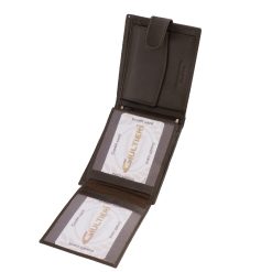 Elegáns megjelenésű, puha tapintású minőségi valódi bőr pénztárca férfi vásárlóink számára kialakított, díszdobozos Giultieri modell.