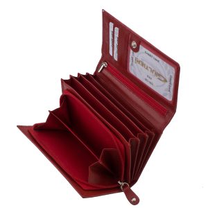 Elegáns és divatos megjelenésű női bőr pénztárca, valódi bőrből, praktikus belső elrendezéssel, fedelén mutatós Giultieri fémlogóval.