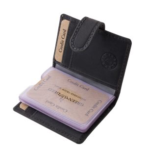 Minőségi barna színű kártyatartó valódi bőr alkalmazásával készítve fedelén a GreenDeed márkás benyomott logót láthatjuk. Díszdobozos termék.