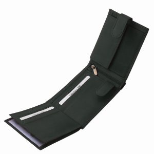 Corvo Bianco márkás termékünk ez a puha tapintású valódi bőr férfi pénztárca, mely minőségi modell több divatos színben is elérhető. Külső átkapcsolóval!