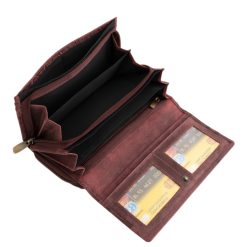 Divatos, szép virágmintás felülettel rendelkező, valódi bőr női pénztárca, mely nagy méretű, GreenDeed márkás, minőségi termékünk. Sokféle színben elérhető!