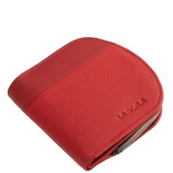 Ez a La Scala márkás, kisméretű, valódi bőr női pénztárca a klasszikus eleganciát és a modern divattrendeket ötvözi. Fémkeretes pénztárca modell.