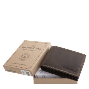 Díszdobozban kapható ez a kellemes megjelenésű, divatos, valódi bőr férfi pénztárca, mely vintage jellegű, karakteres modell, RFID védelemmel.