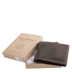 Minőségi, valódi bőr pénztárca egyedi külsővel, mivel fedelét egy oroszlán minta díszíti, valamint stílusos díszdobozba csomagolva kapható termékünk.