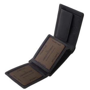 Praktikus funkciókkal bővelkedő, kisméretű ezért kényelmesen hordozható, minőségi, valódi bőr férfi pénztárca, mely natúr díszdobozban kapható.
