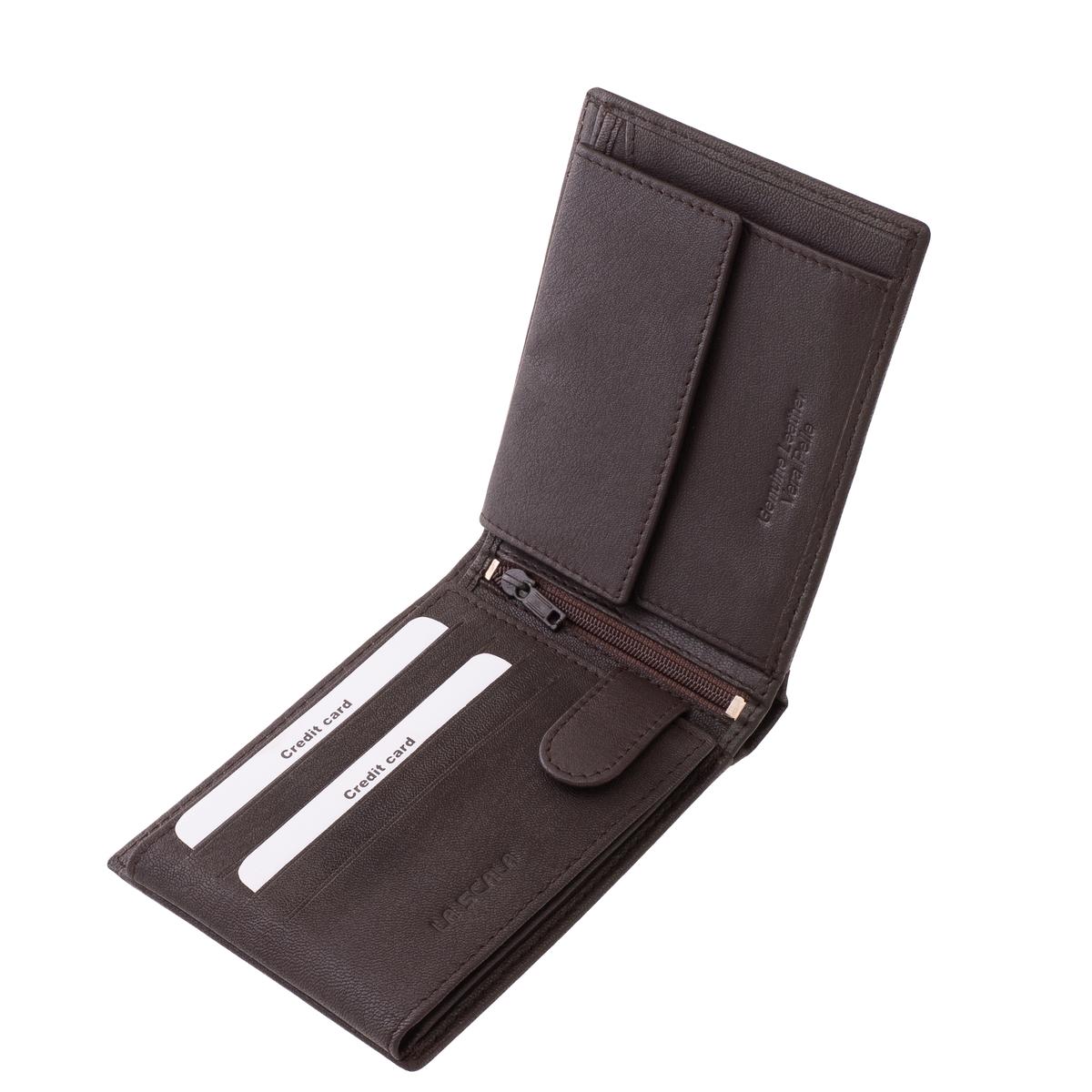 ferfi-bor-penztarca-diszdobozban-La-Scala-#-QTN1021-#-barna-03 Elegáns valódi bőr férfi pénztárca modell fedelén a La Scala fémlogójával, stílusos díszdobozban kapható minőségi termék.