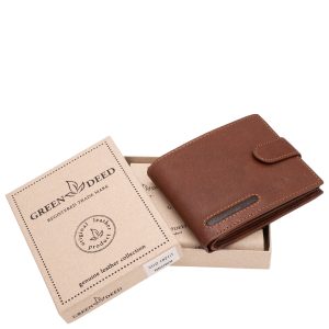 A valódi bőr pénztárca új színt visz a férfi kiegészítők világába: a klasszikus eleganciát és a lendületes, sportos stílust ötvözi egy kifinomult darabban.