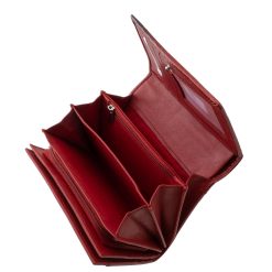 Divatos croco mintás, valódi bőr, praktikus, közepes méretű női pénztárca, La Scala fémlogóval díszítve , elegáns és minőségi díszdobozban.