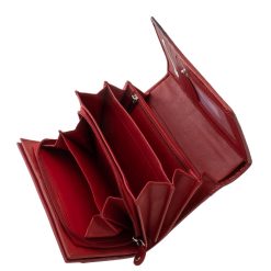 Divatos croco mintás, valódi bőr, praktikus, közepes méretű női pénztárca, La Scala fémlogóval díszítve , elegáns és minőségi díszdobozban.