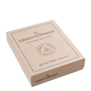 Magyar katona benyomása díszíti ennek a valódi bőr férfi pénztárca modellnek a fedelét, mely díszdobozos termék a GreenDeed-től.