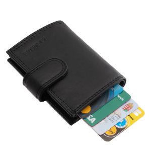 Praktikus fém kártyatartó tokkal ellátott valódi bőr kártyatartó modell, mely minőségi La Scala márkás termékünk. Külső átkapcsolóval ellátva.