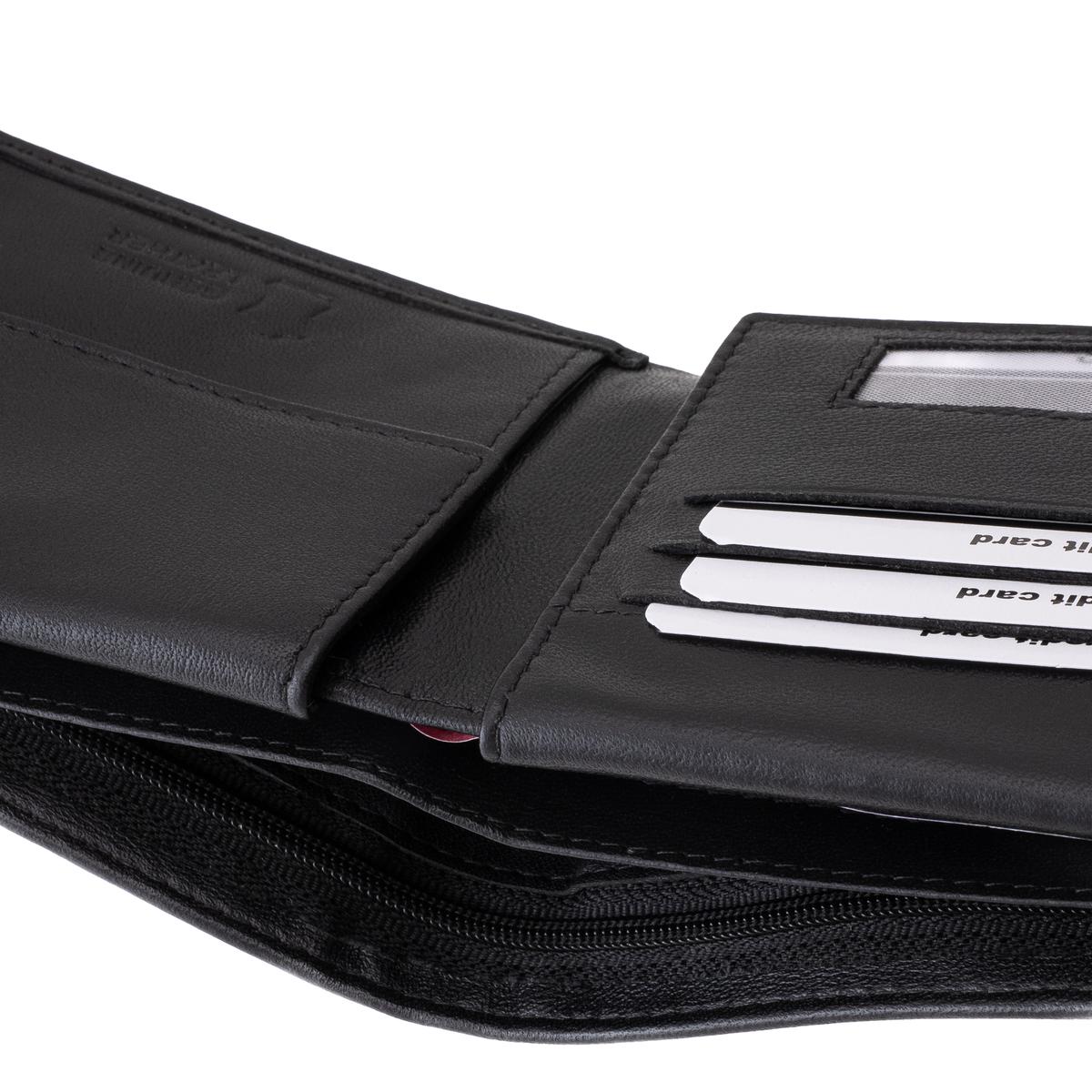 ferfi-bor-penztarca-atkapcsoloval-La-Scala-#-BNP1027T-#-fekete-06 A klasszikus La Scala férfi bőr pénztárca valódi bőrből készült, így nemcsak stílusos megjelenést, kimagasló tartósságot és kényelmes használatot garantál