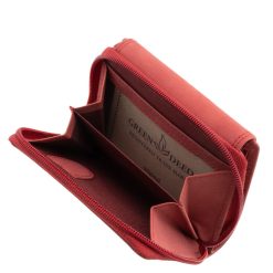 Ez a kis méretű, valódi bőrből készült női bőr pénztárca a GreenDeed kollekció divatos, minőségi darabja, praktikus kialakítással, minőségi díszdobozban.